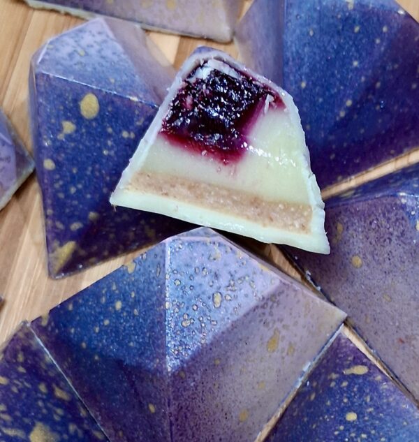Blackcurrant cheesecake