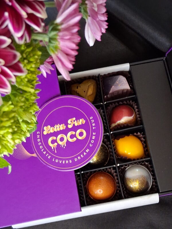 Assorted box of Bonbons 16 piece - Image 2