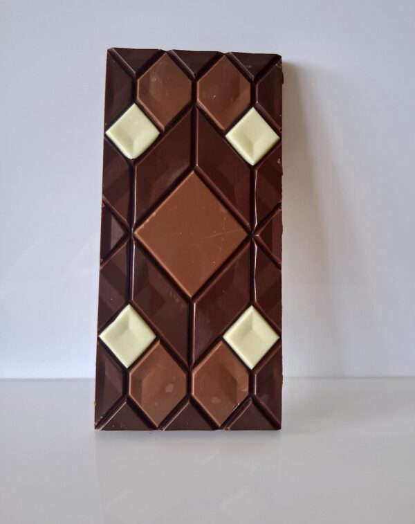 Dulce de Leche, almond & coffee praline - Image 3