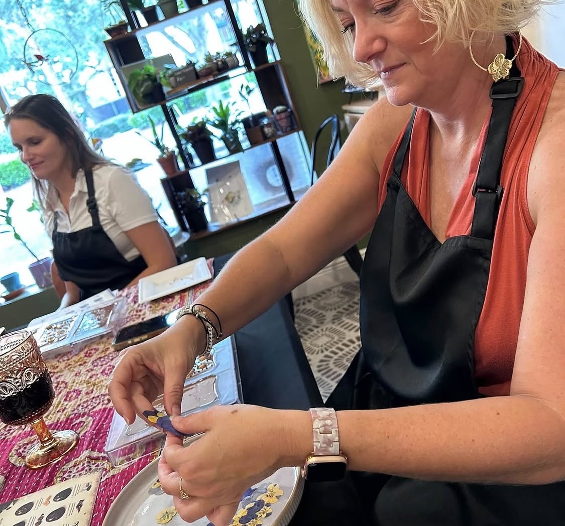 Chocolate class at Chocolattes 10/11 4-6 - Image 3